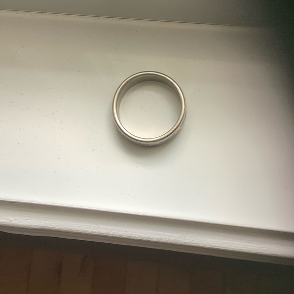 Stylish Silver Ring with Red and Blue Triangles - Picture 2 of 3